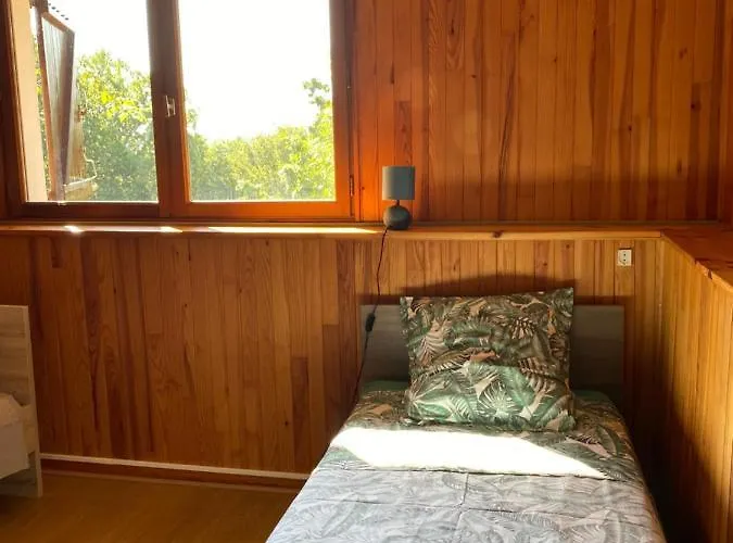 Loustalou 度假居 Puycelci